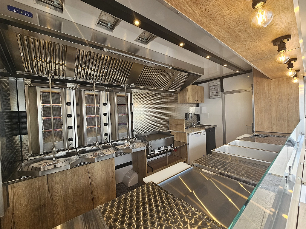 Greek Streetfood Dishes & Kitchen