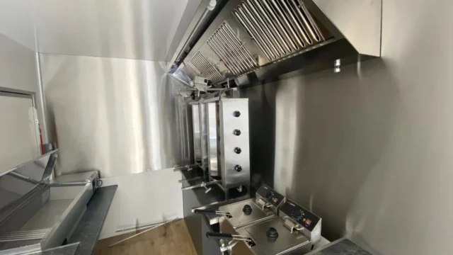 Rent food trailer 40 Food Trailer Olymp-Superior