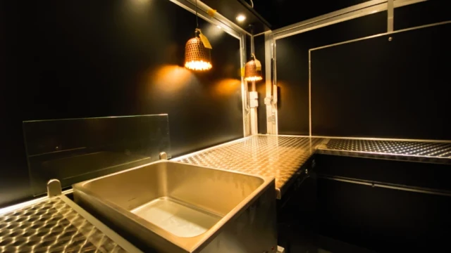 Foodtrucks Verkaufsfahrzeuge 36 Foodtrucks Verkaufsfahrzeuge kaufen (5)