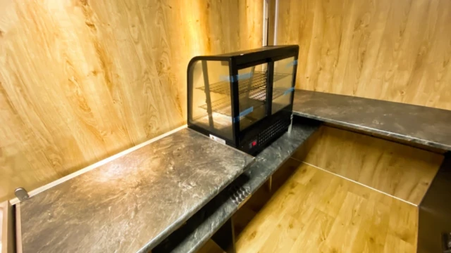 Imbissanhänger und Verkaufsanhänger individuell 36 Imbissanhänger Verkaufsanhänger kaufen (11)