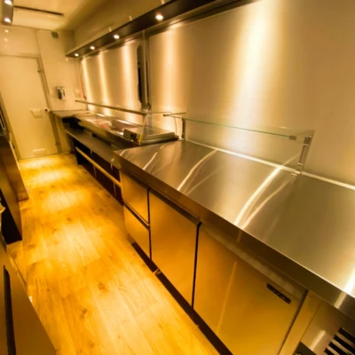 Imbissanhänger und Verkaufsanhänger individuell 9 Imbissanhänger Verkaufsanhänger kaufen (18)