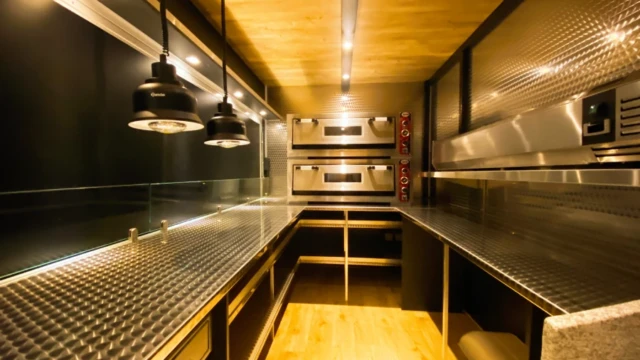 Imbissanhänger und Verkaufsanhänger individuell 24 Imbissanhänger Verkaufsanhänger kaufen (19)