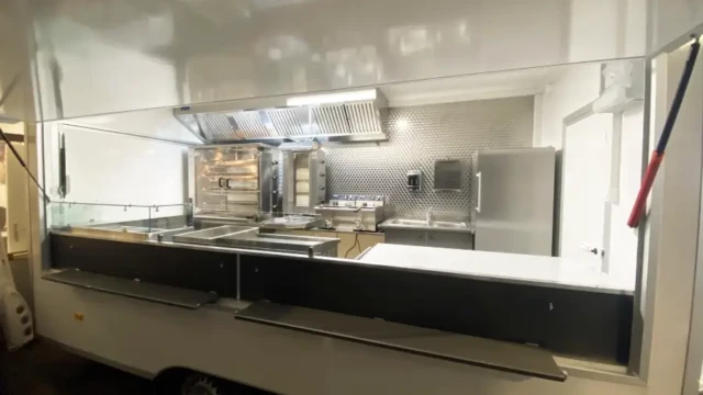 Rent food trailer 62 Chicken Imperial Foodtrailer Sale Vehicle 007