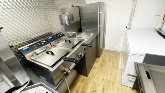 Rent food trailer 56 Chicken Imperial Foodtrailer Sale Vehicle 013