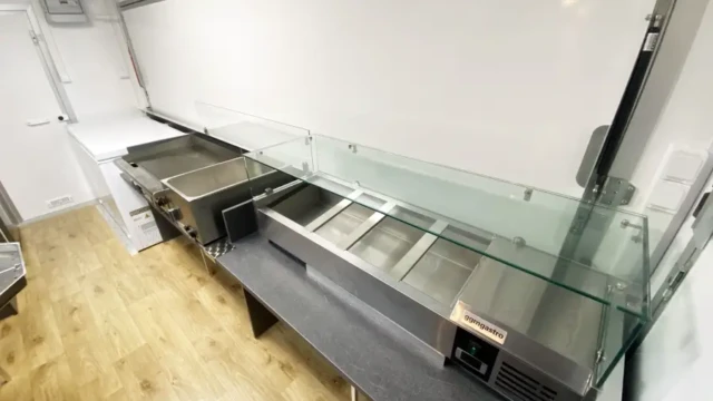 Rent food trailer 50 Chicken Imperial Foodtrailer Sale Vehicle 019