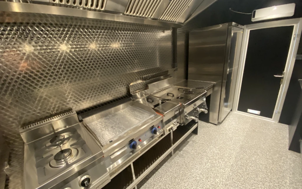 Burger & BBQ 14 Burger und BBQ 2052B 02