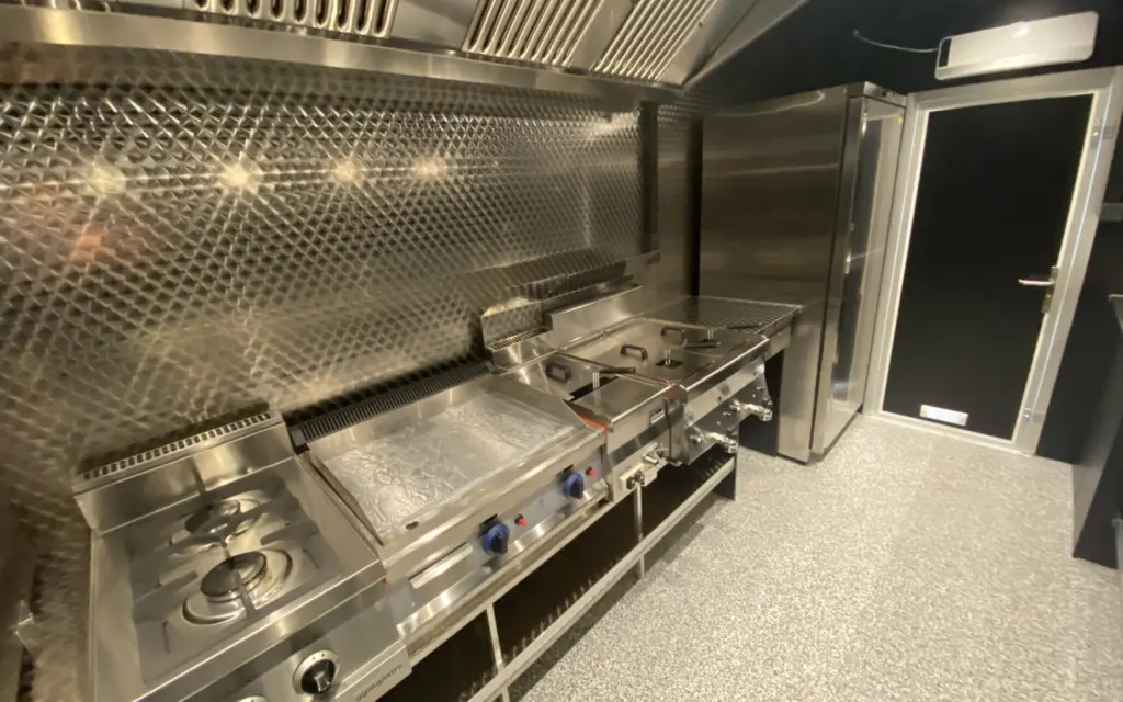 Burger & BBQ 14 Burger und BBQ 2052B 02