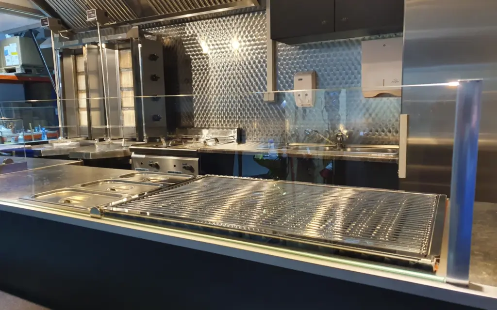 Greek Streetfood Dishes und Kitchen 3 DANSTEP