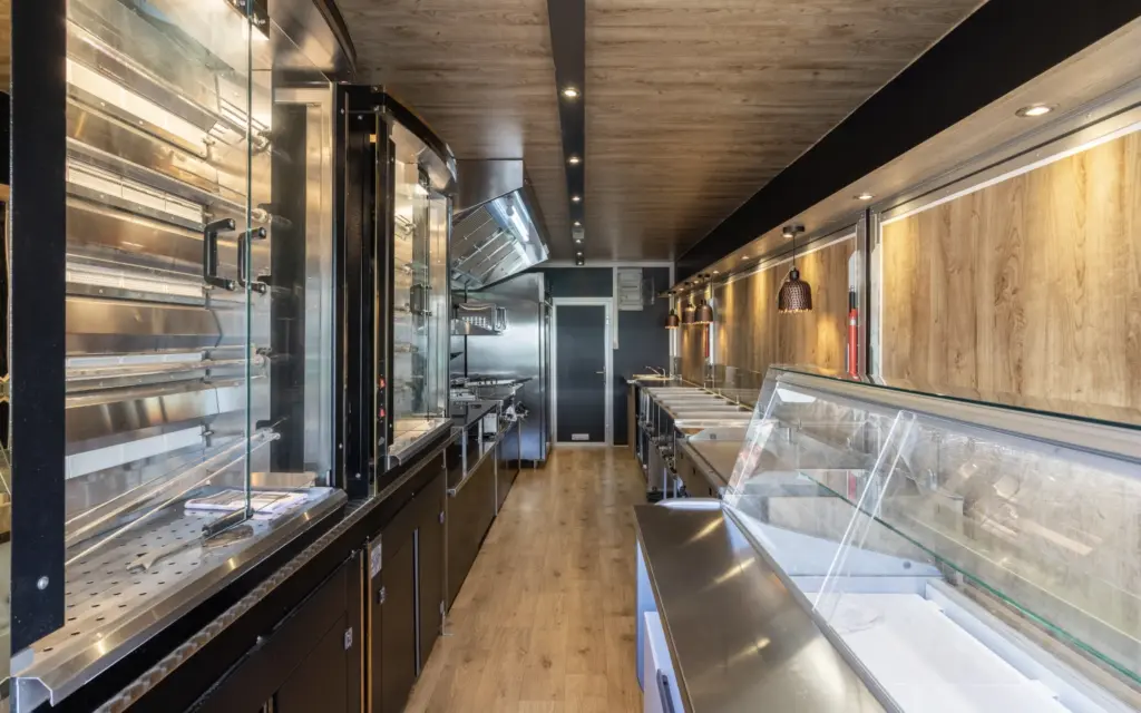 Hähnchenanhänger und - mobile 5 Hähnchenanhänger und - mobile 3578B 04