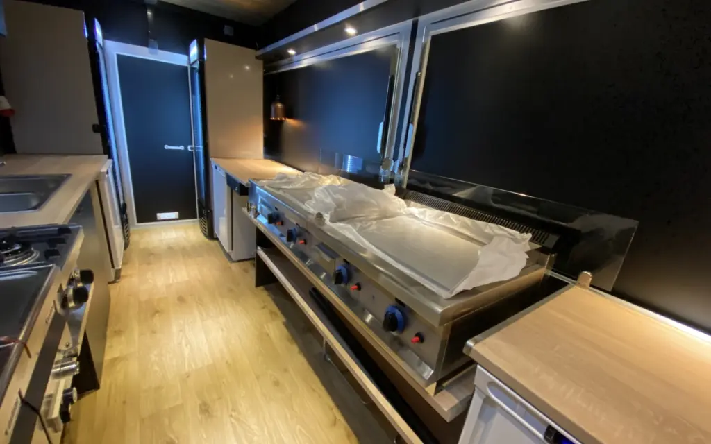 Holländischer Imbiss 27 Holländischer Imbiss 2052B 07