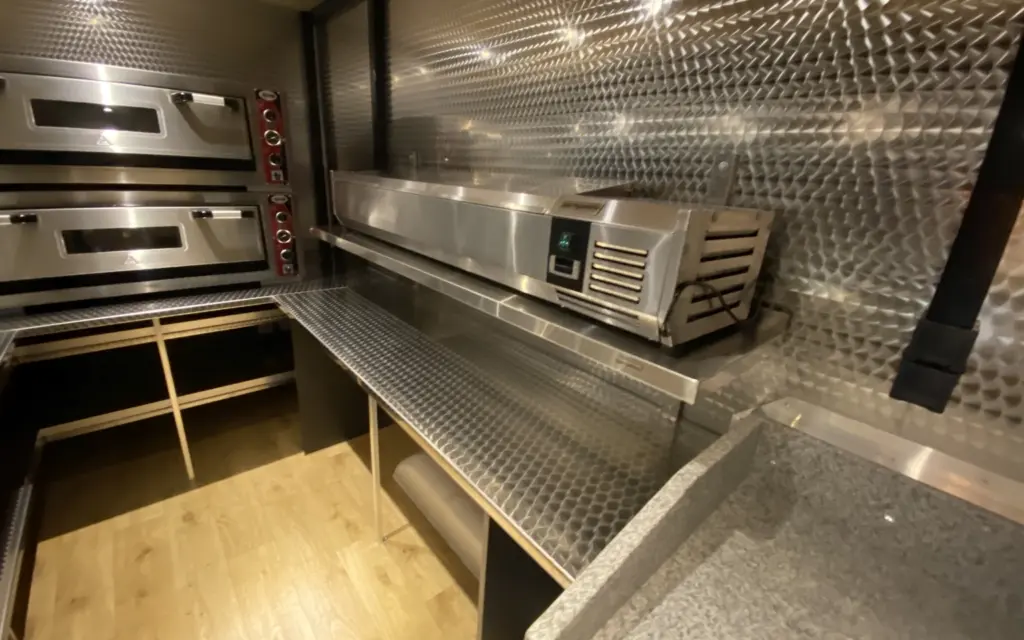 Italienische Küche - la cucina italiana 11 Italienische Köstlichkeiten 2042B Modell 2 05