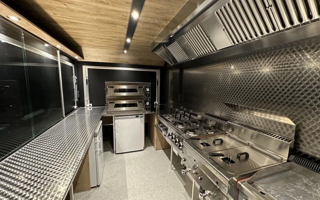 Italienische Küche - la cucina italiana 2 Italienische Köstlichkeiten 2052B Modell 4 03