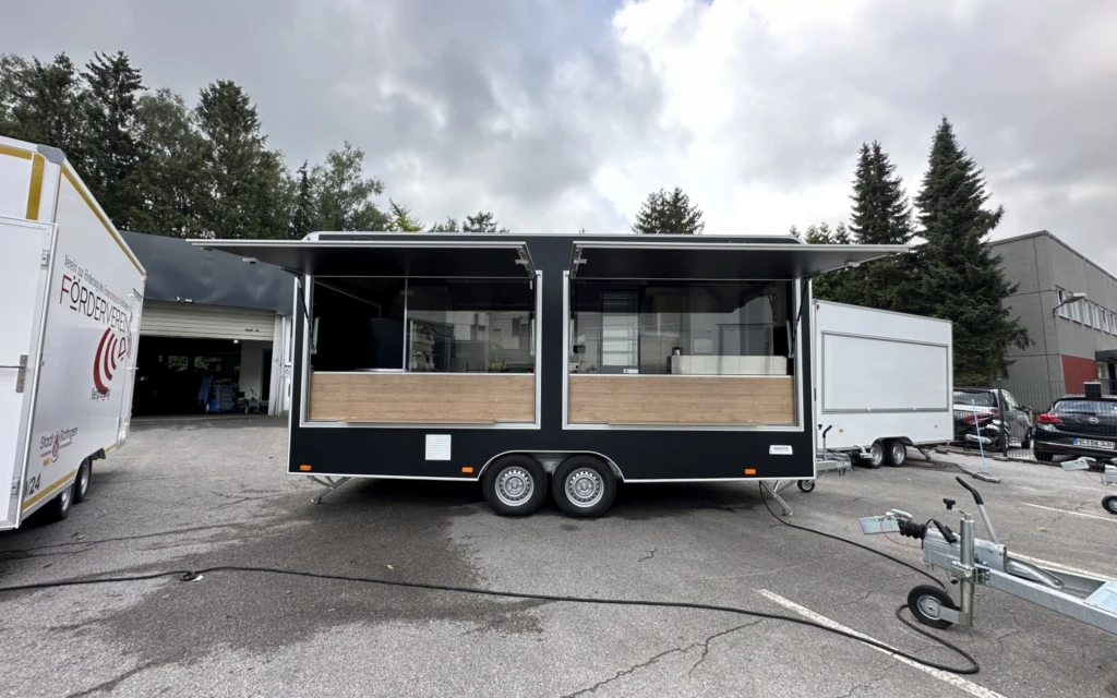 Italienische Küche - la cucina italiana 4 Italienische Köstlichkeiten 2052B Modell 4 05