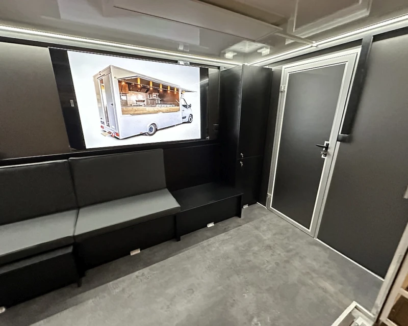 Messeanhänger und Präsentationsanhänger mieten 4 Messeanhänger & Präsentationsanhänger mieten 4